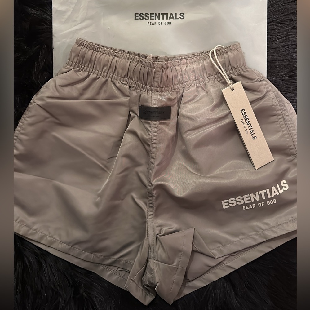 Essential kids shorts, taupe color Size 10 new with tags
